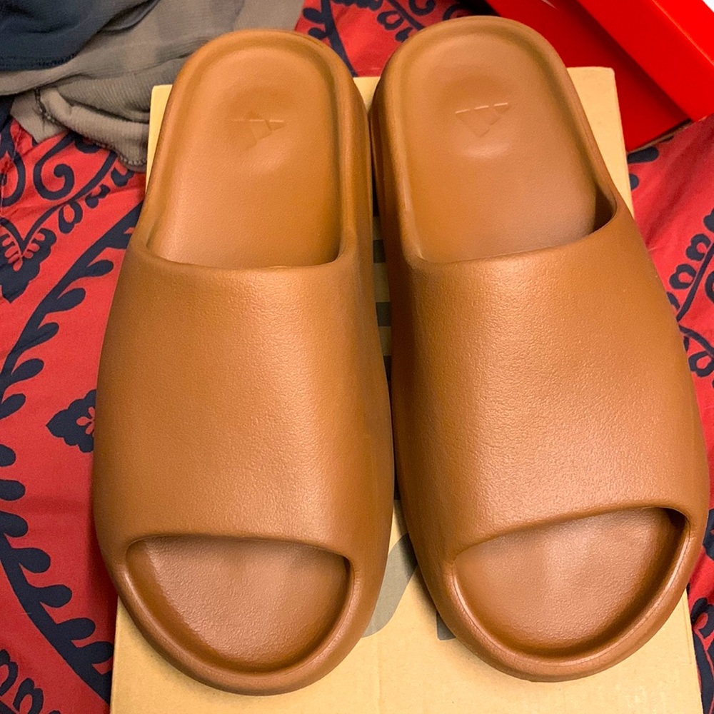 YEEZY SLIDE FLAX